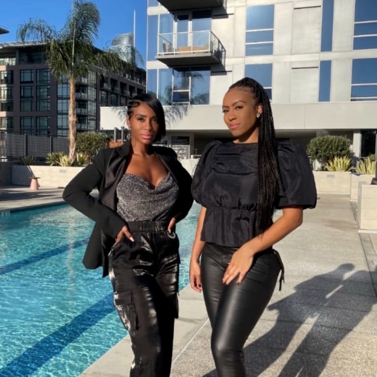 <p>We Are The Reneau Sisters</p> inception-app-prod/MDdiNDY4NWItOTllYy00MWFkLWEzOWMtZjgzYzZhMzM2ZDI2/content/2021/02/mekiapool.jpg