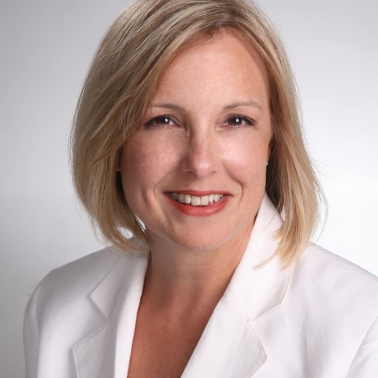 About me inception-app-prod/NTA3MDFkOGQtOTAxOS00ZDQwLWI3ZWUtY2I2NTFmOGVhMDYw/content/2019/08/carroll-head-shot.jpg