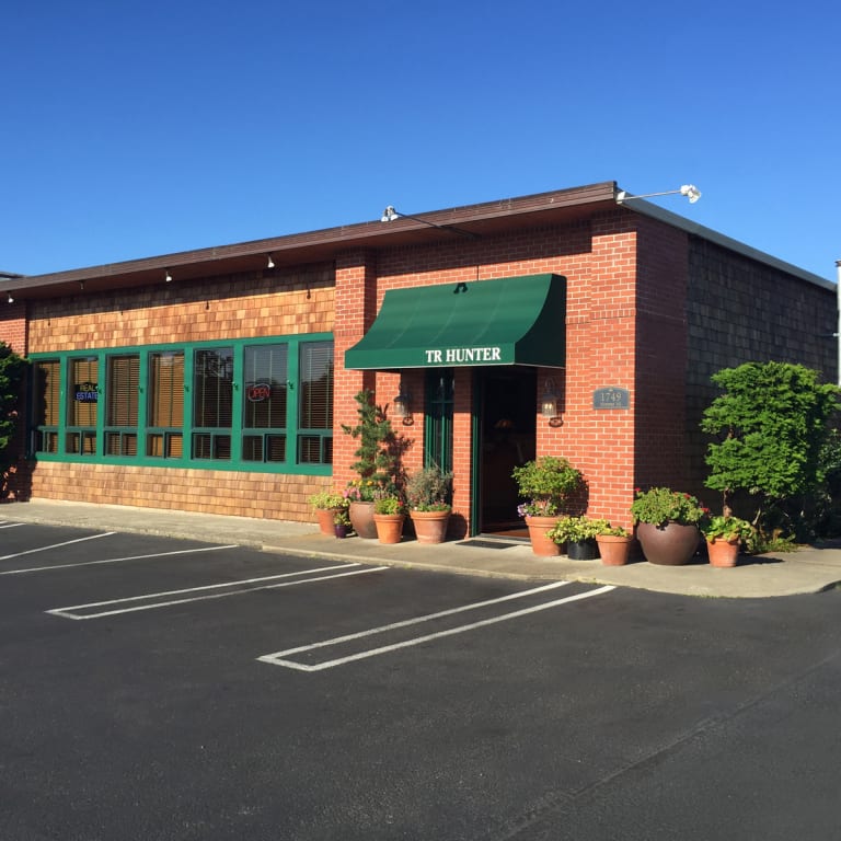 About me inception-app-prod/Y2Y2N2RkNTItNGZkZS00MmY3LTg5ZjMtYWYxYTc1NTZiNmIz/logo/2019/07/TR_Hunter_Real_Estate.jpg