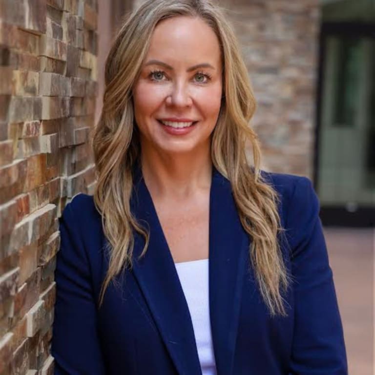 <p>Meet Your Real Estate Advisor</p> inception-app-prod/ZGNhNTFkZTYtOTIyOC00NGRhLTlmN2EtZjQ2NzJhZjcyMjQz/content/2026/08/3c688207ab7775672e066e04c7eb509ee17714de.jpg
