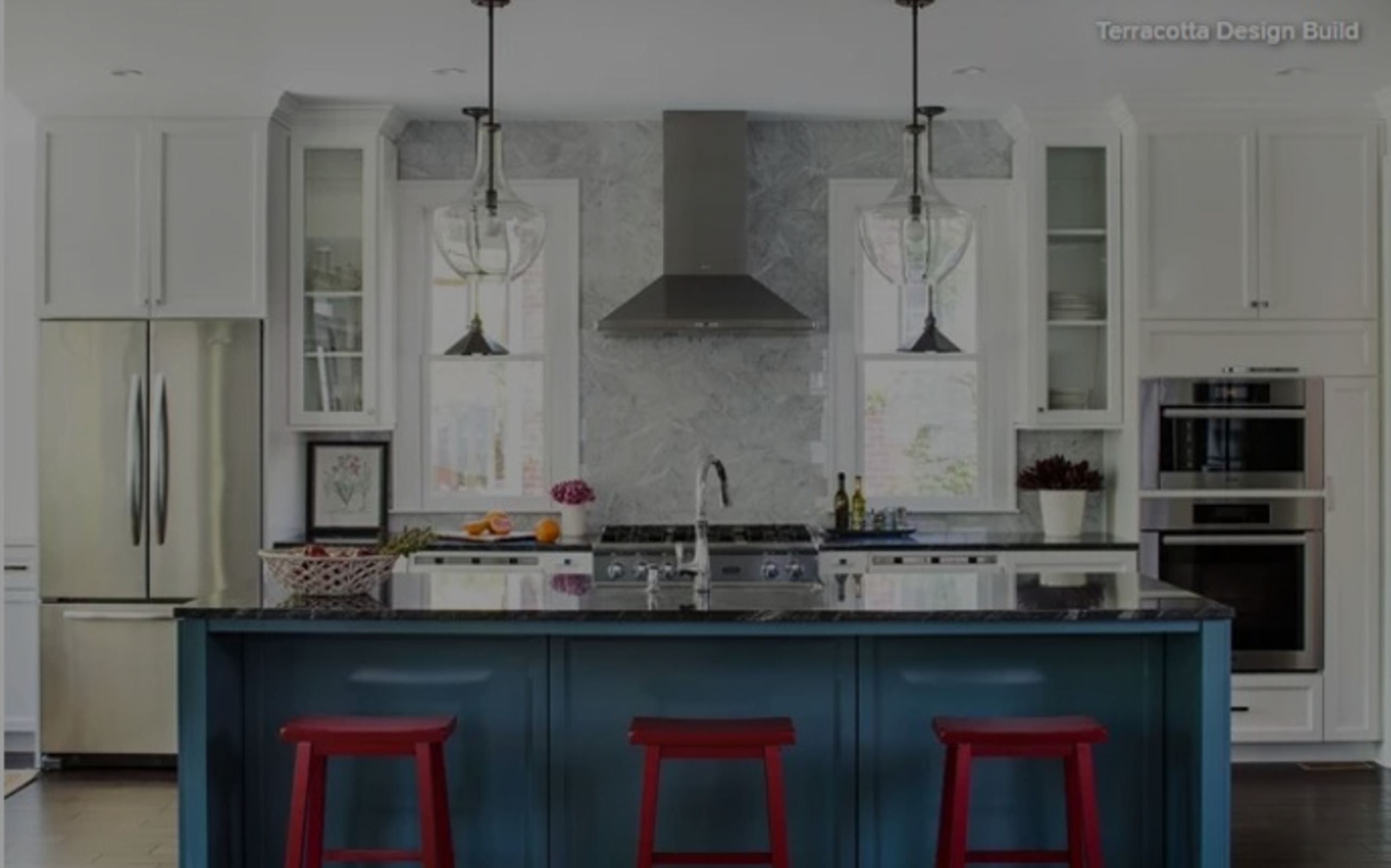 10 Kitchens That Nail Red, White and Blue