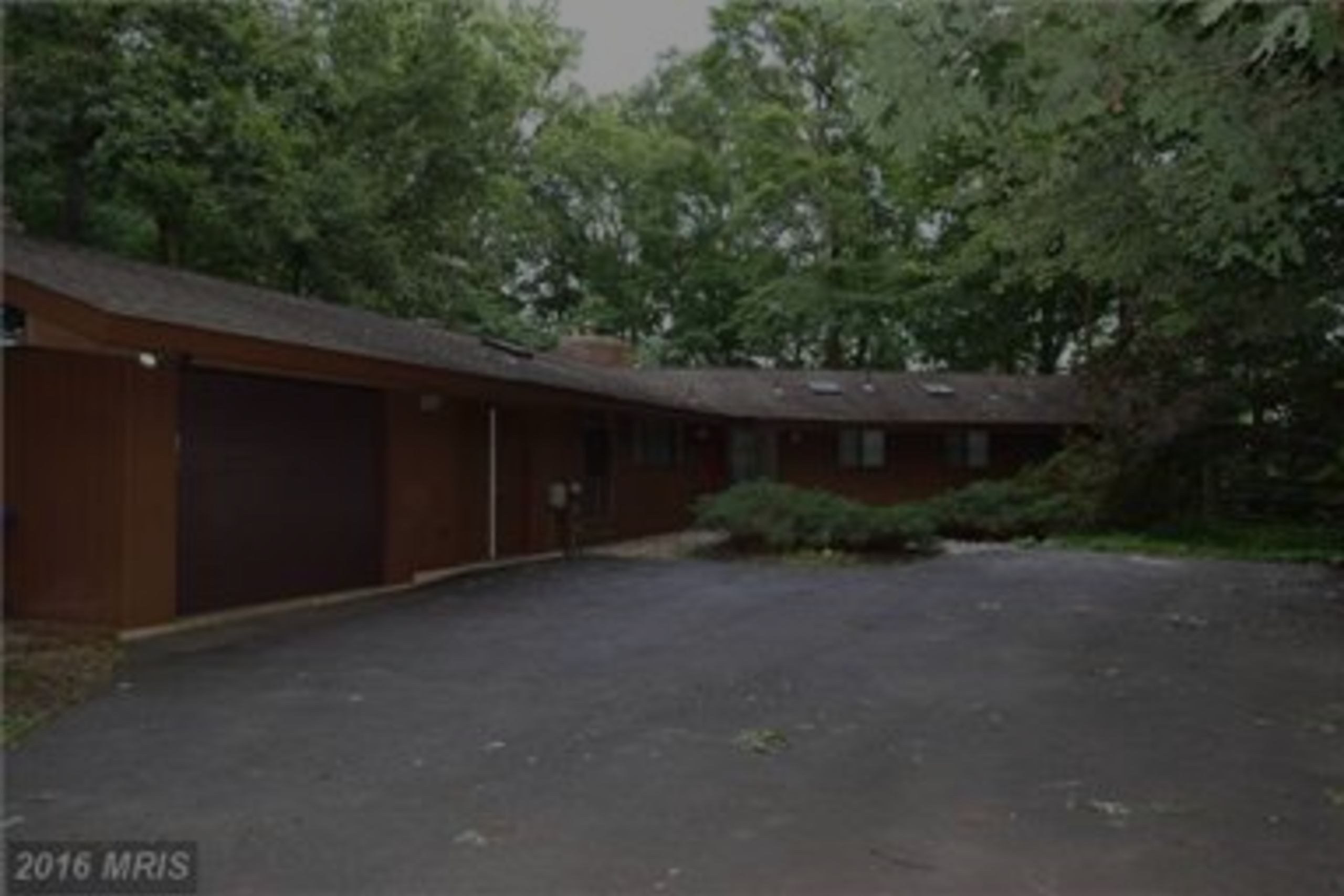 SOLD: 8520 PLUM CREEK DR, GAITHERSBURG, MD