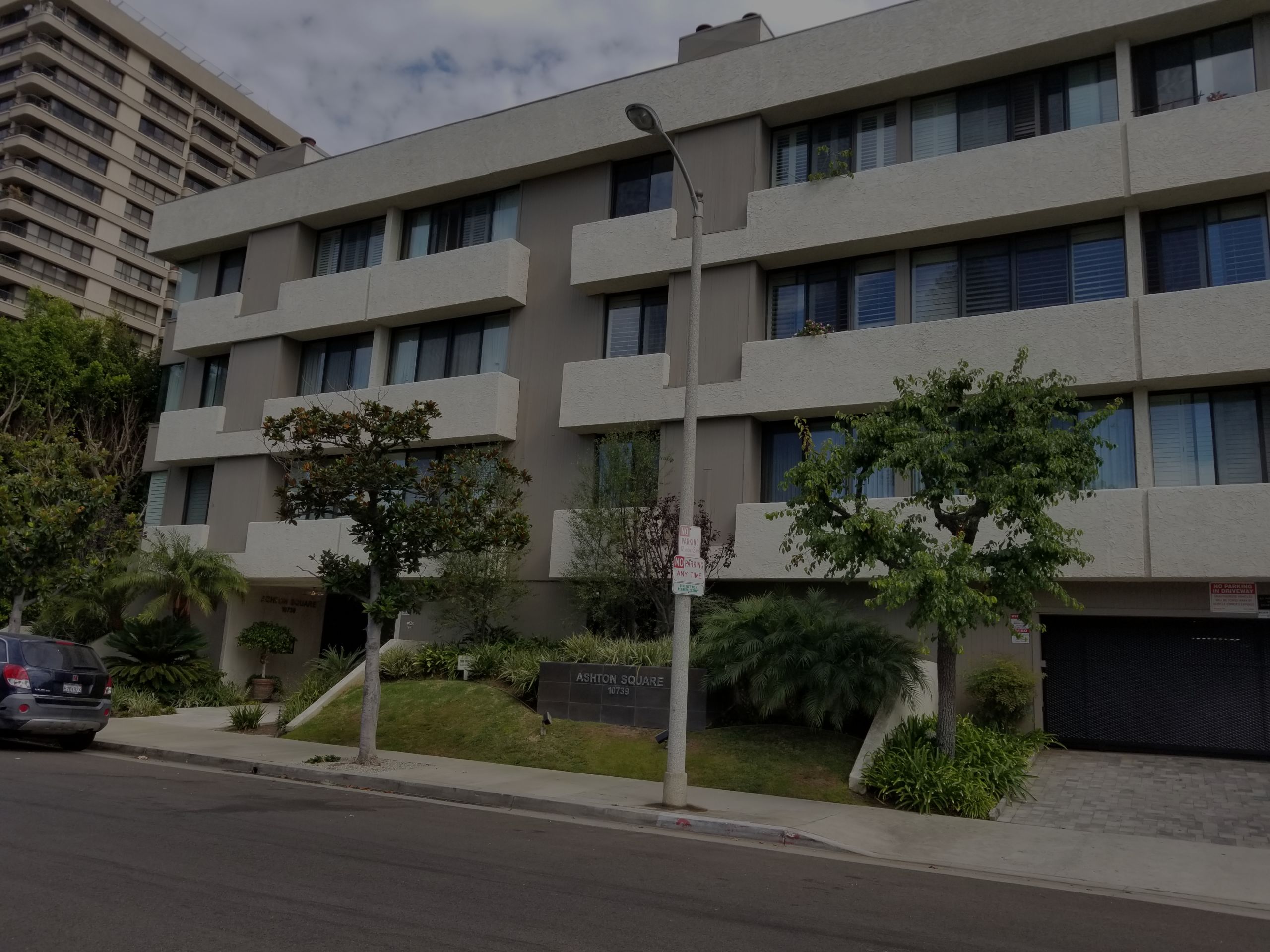 10739 Ashton Avenue