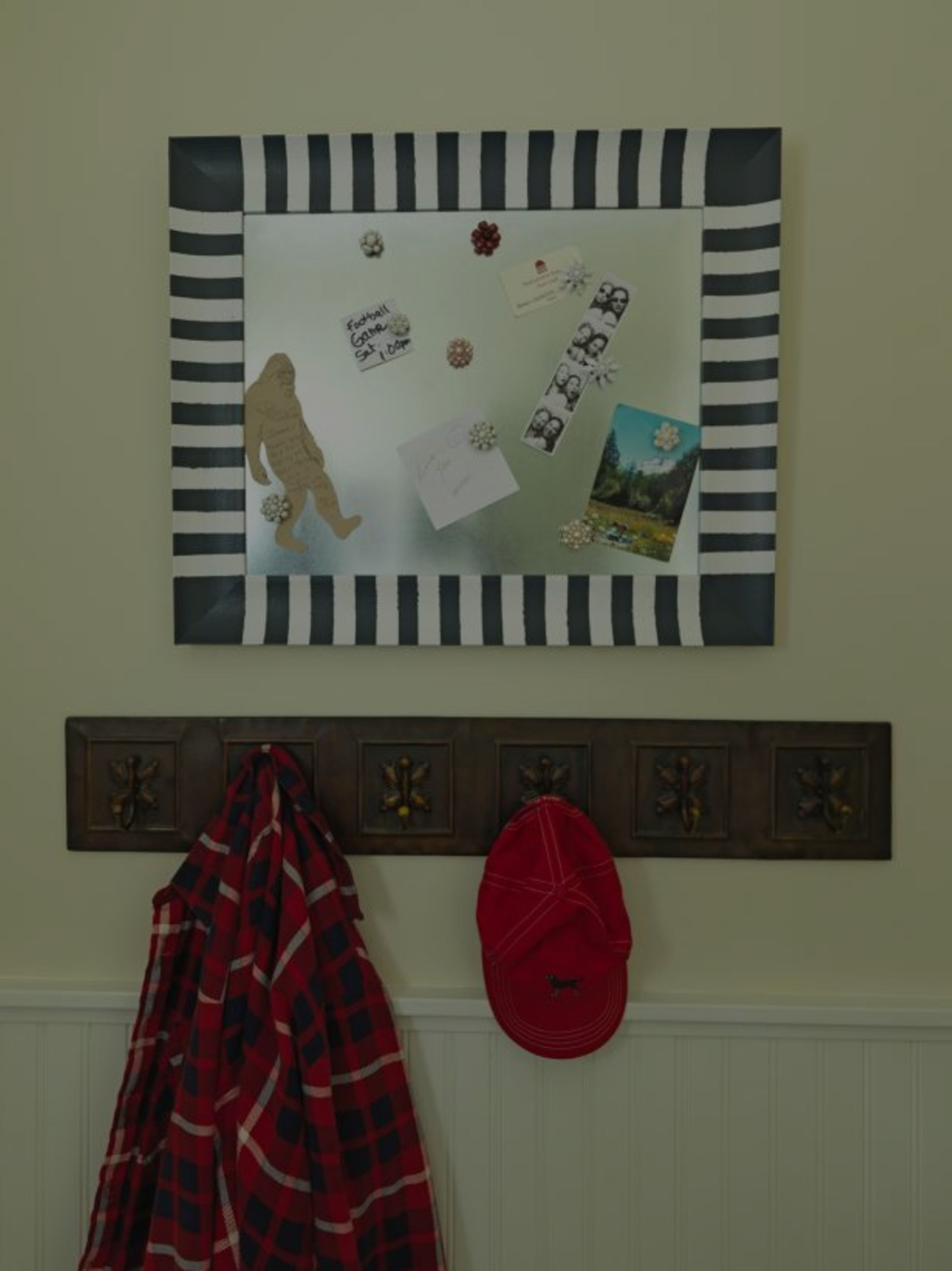 DIY Magnetic Message Board