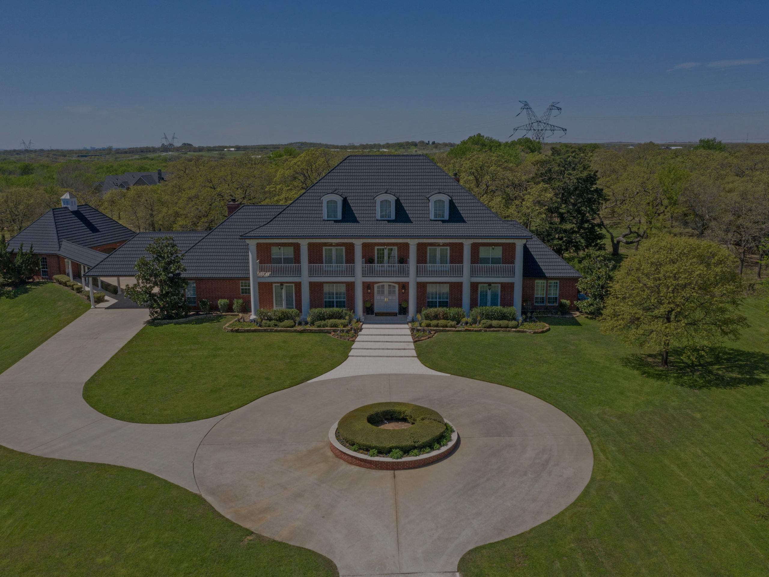 254 Country Court, Bartonville – For Sale!