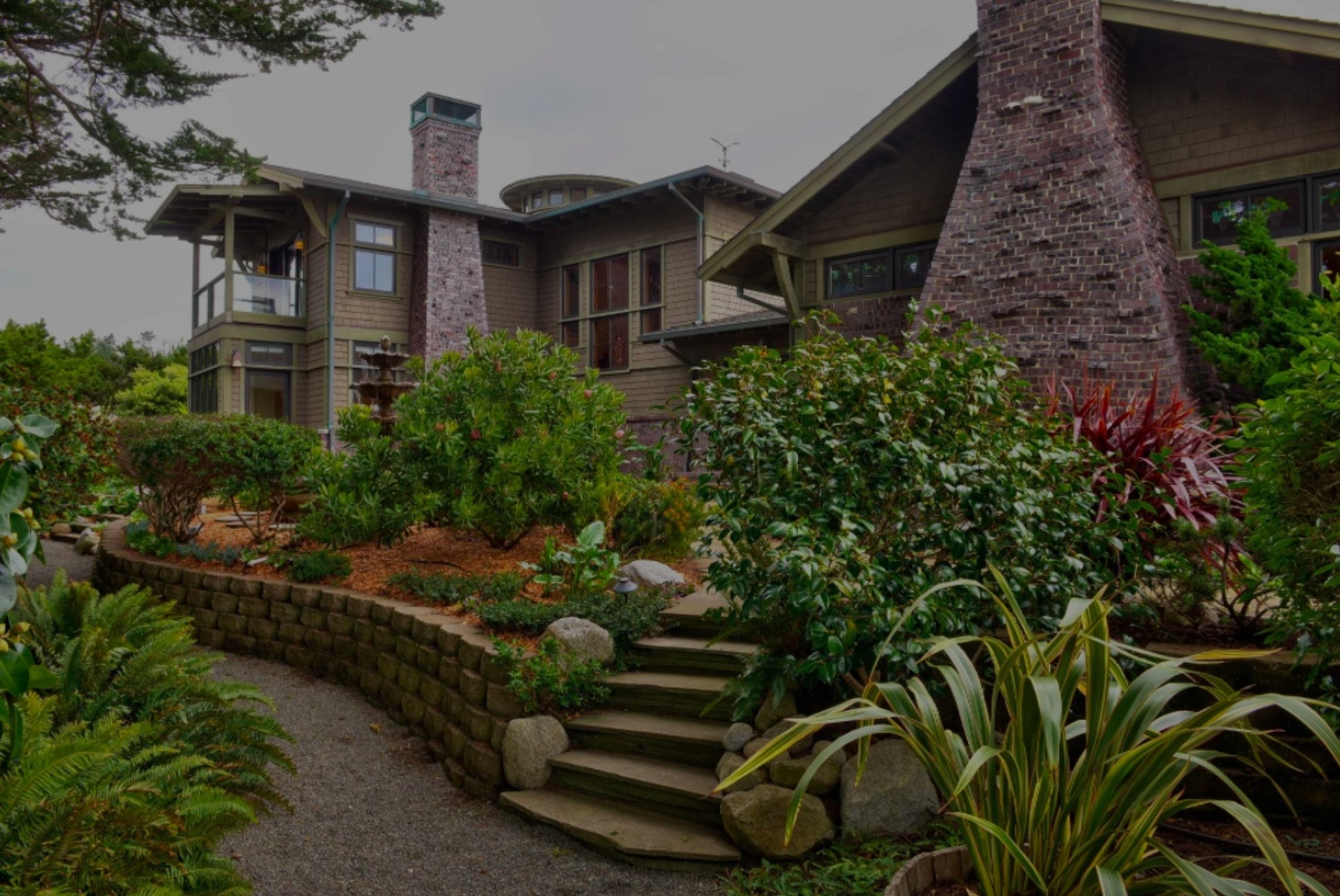 How to Market a Luxury Home on the Coast