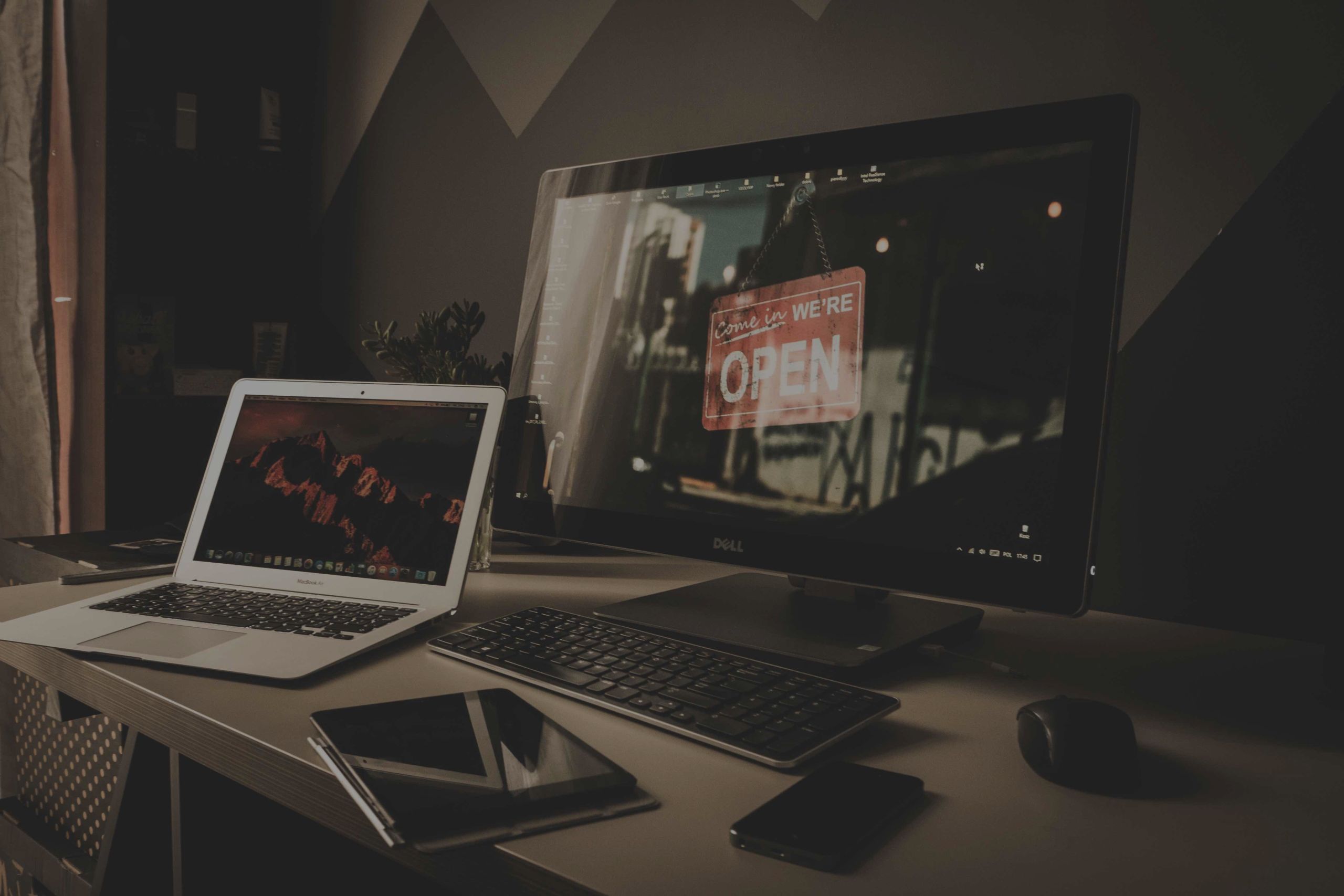 The Truth About Viewing Homes Online