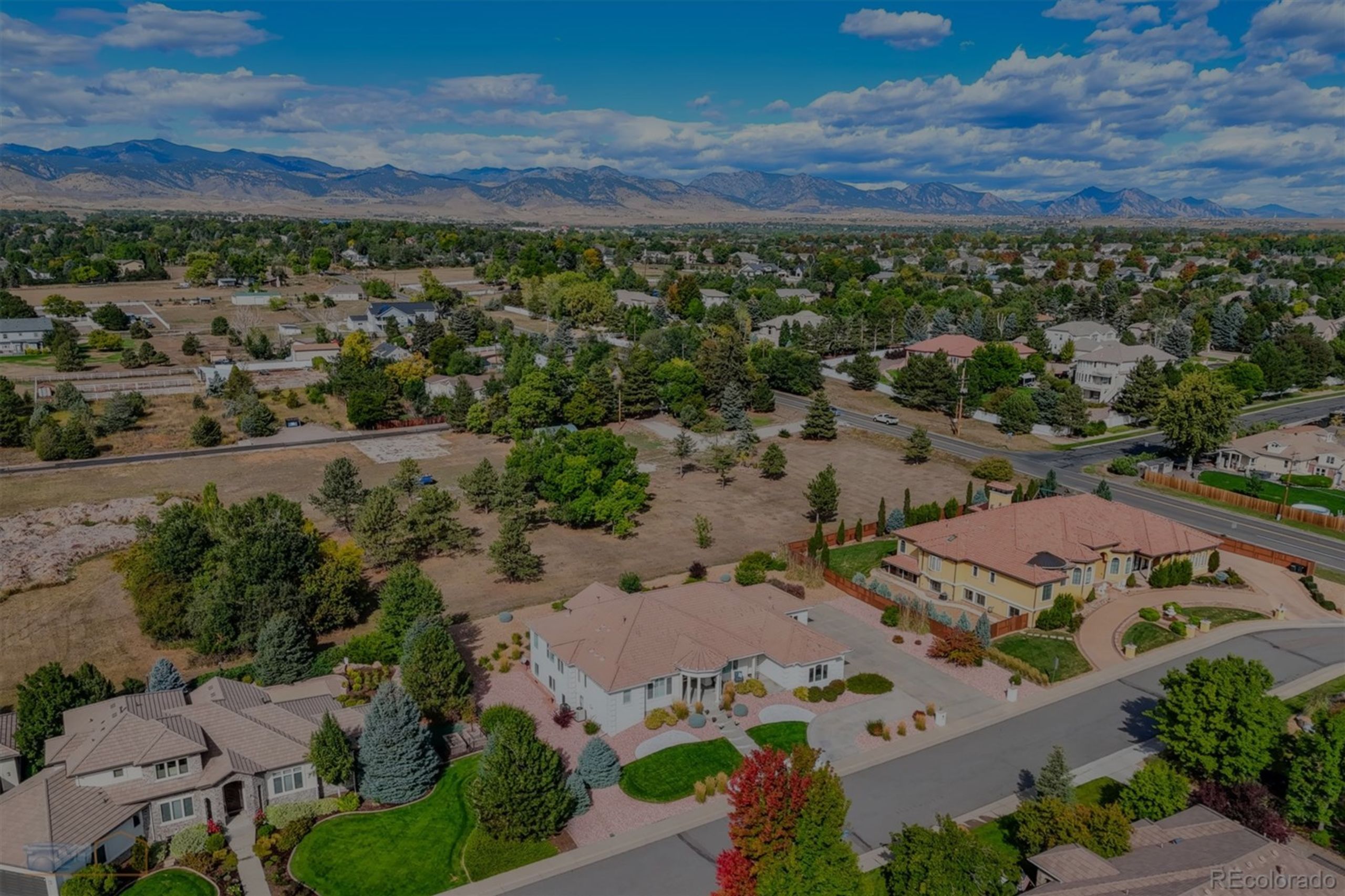 OPEN HOUSE – GORGEOUS CUSTOM HOME IN WEST ARVADA SUNDAY OCTOBER 5TH 11 TO 2PM