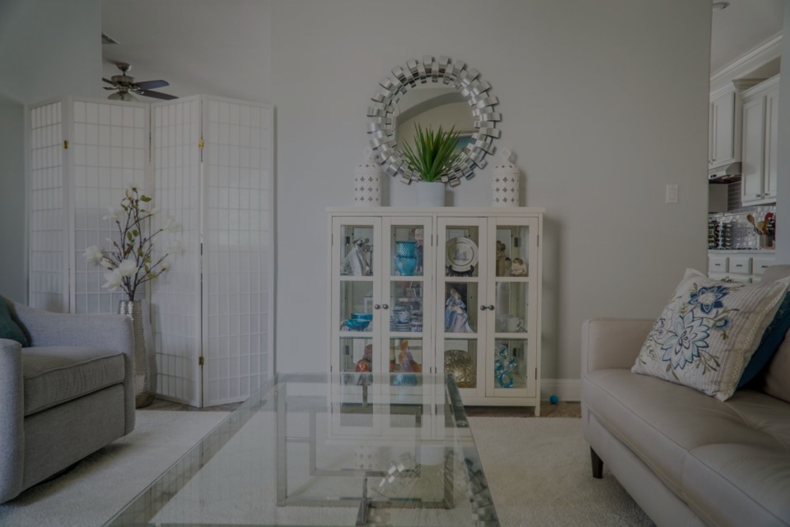 7 Things Buyers Notice as Soon as they Walk In a House