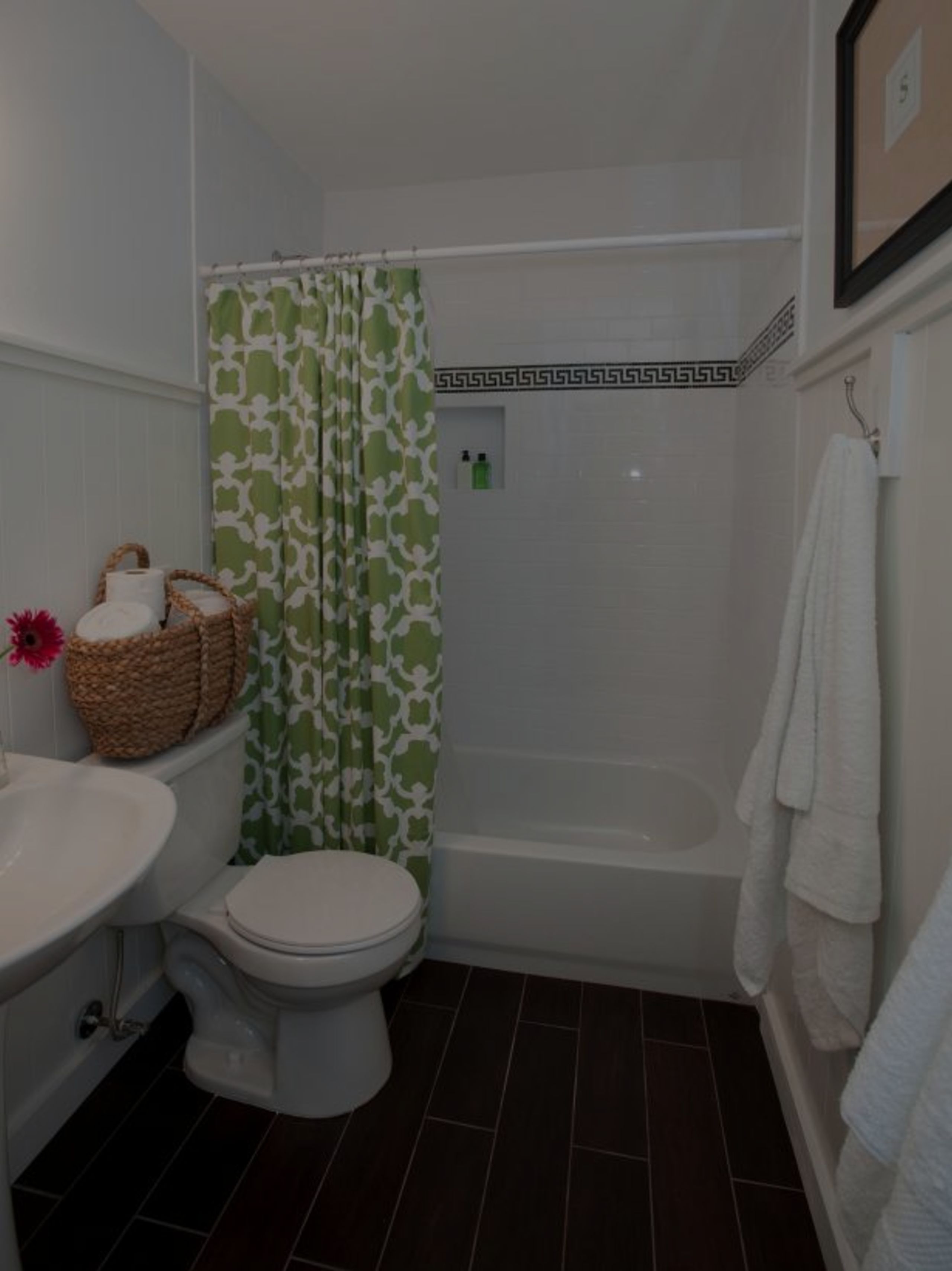 Ideas to Make a Small Bathroom Feel Larger