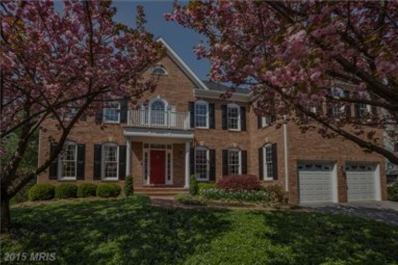 10702 MAPLECREST LN, POTOMAC, MD