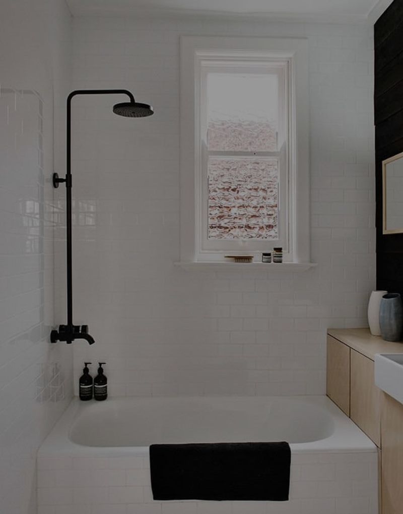 7 Clever Renovating Ideas for a Small Bathroom
