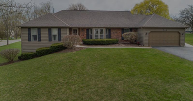 New Listing! 705 Yorktown, Algonquin, IL $339,900