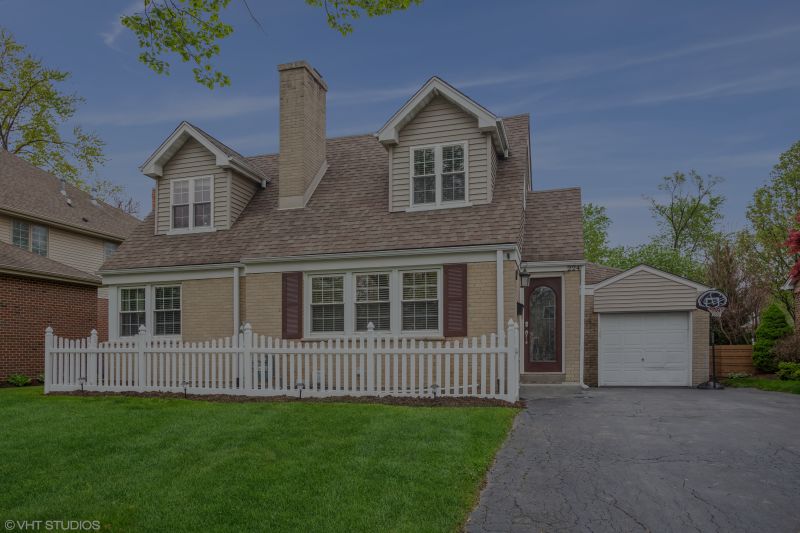 Lombard Open House Sunday, 5/23 12-3pm!