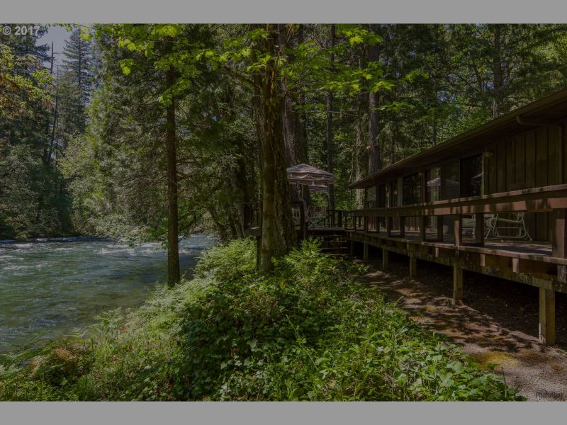 55540 MCKENZIE RIVER DR, BLUE RIVER, OREGON