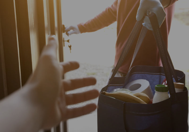 10 Ways to Give Back to Our Local Community This Holiday Season