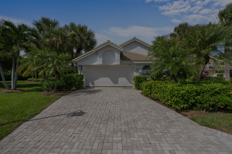 JUST LISTED IN JONATHAN’S LANDING OF JUPITER