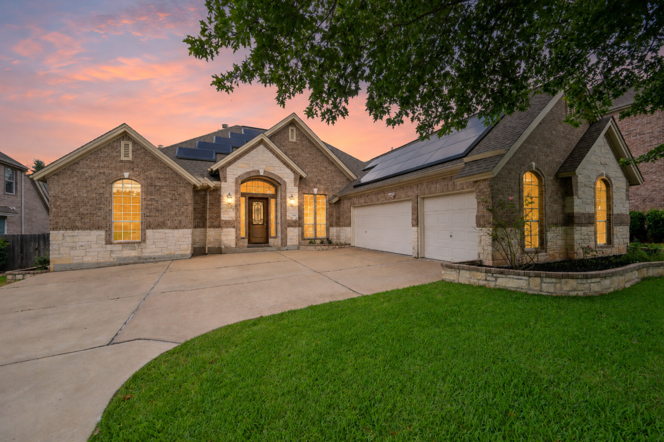 JUST LISTED! 2821 Cool River Loop - 78665