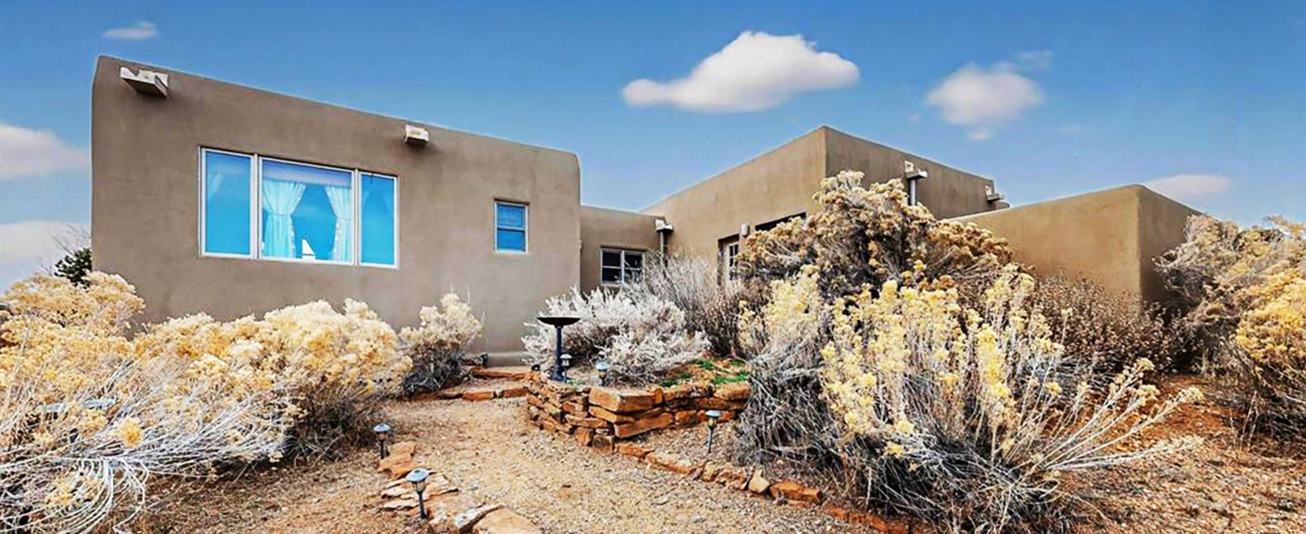 $699,000   |   26 Apache Creek Road