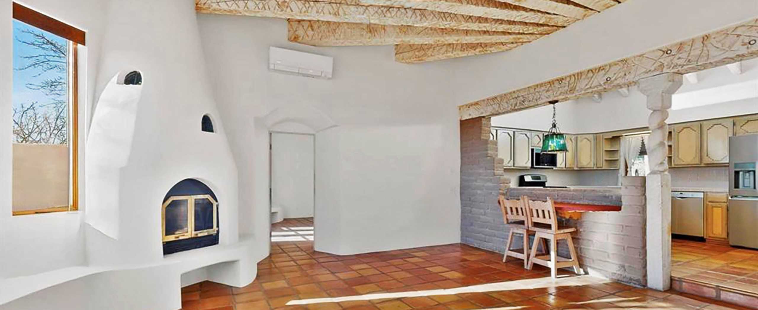 $805,000   |   33 Moya Loop