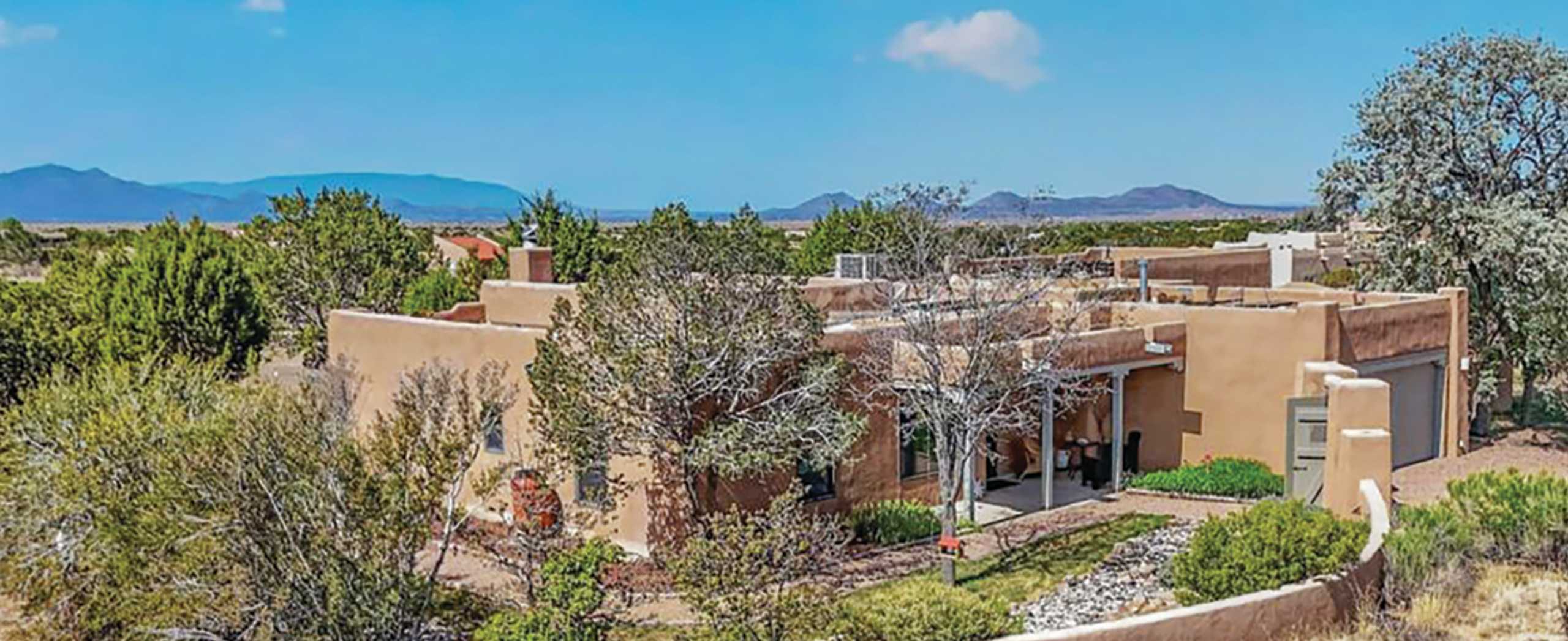 $795,000   |   85 Herrada Road