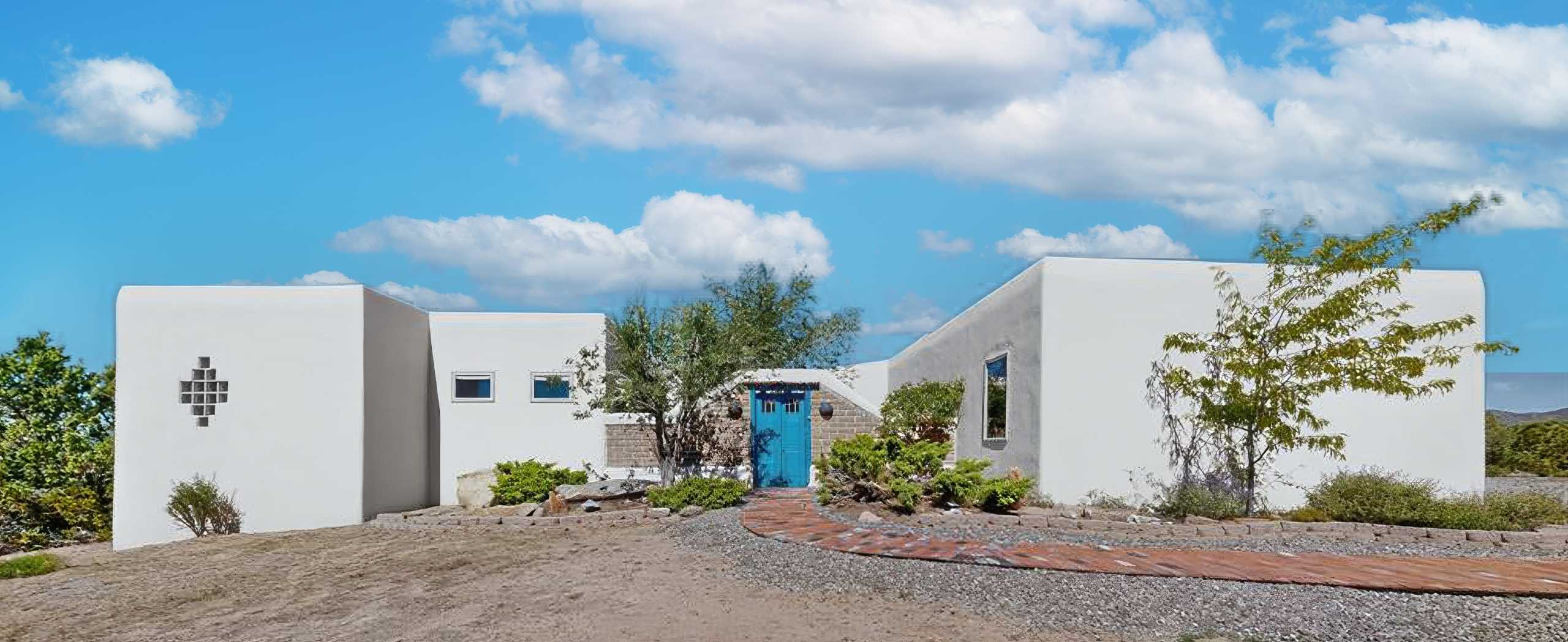 $925,000   |   18 Dovela Road