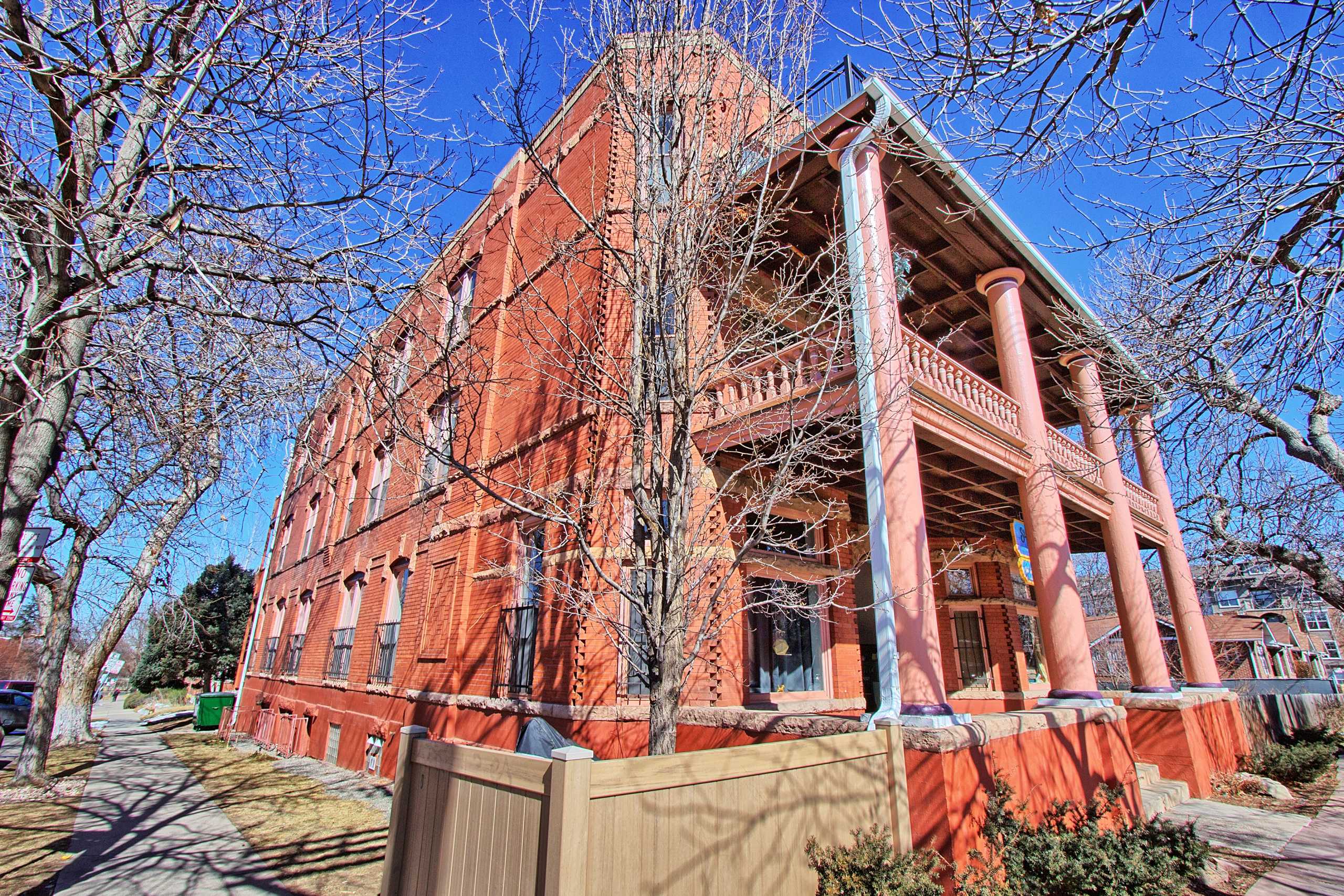 16 Unit Building in Denver
