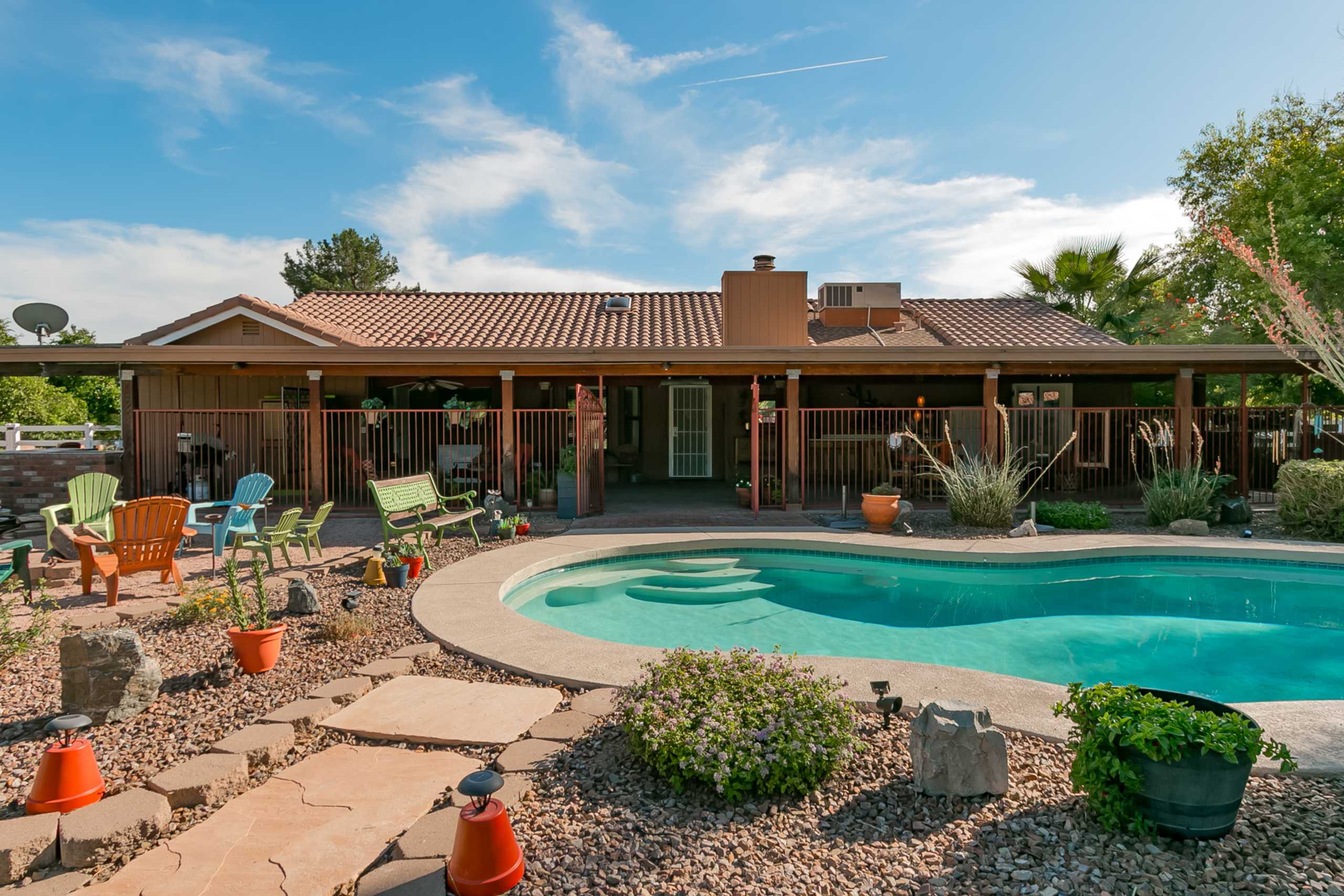 Bev Bermudez | Desert living at it's finest