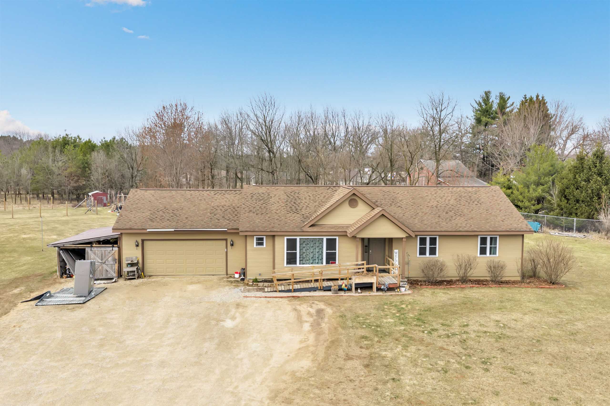 801 Simon St, Wild Rose, WI 54984