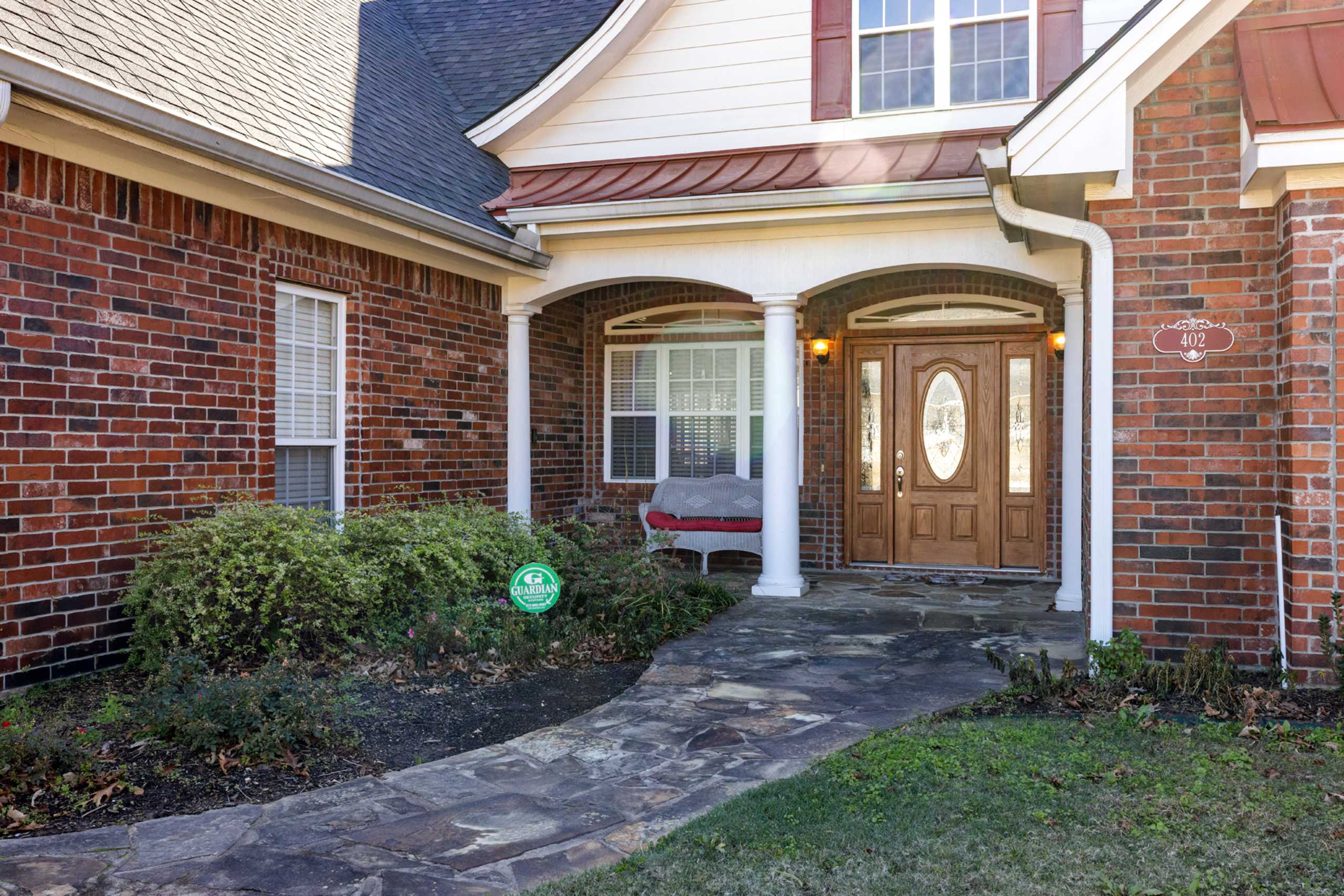 BEAUTIFUL 3 BED 3 BATH HOME IN HUGO, OK