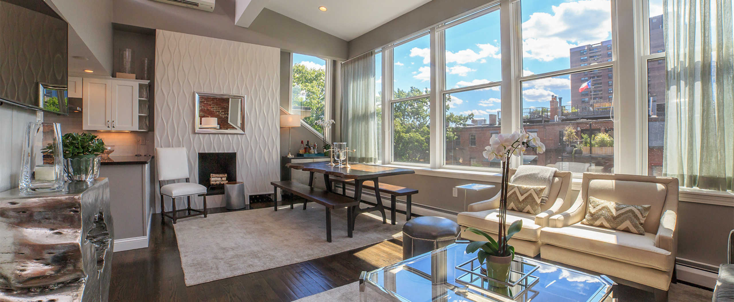 Picture Perfect Penthouse on Union Park