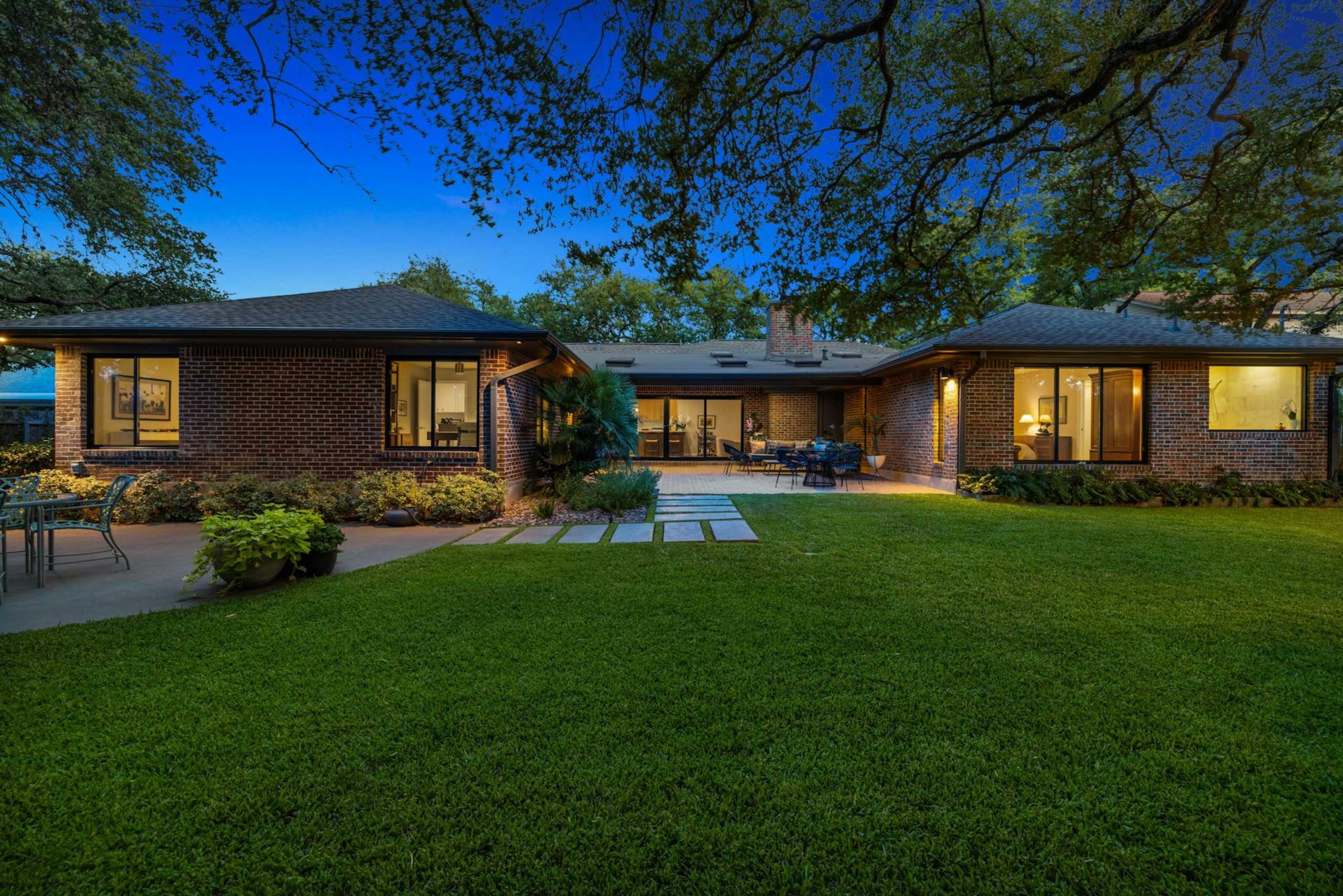 Two exterior living areas and paved patios for al fresco dining and entertaining
