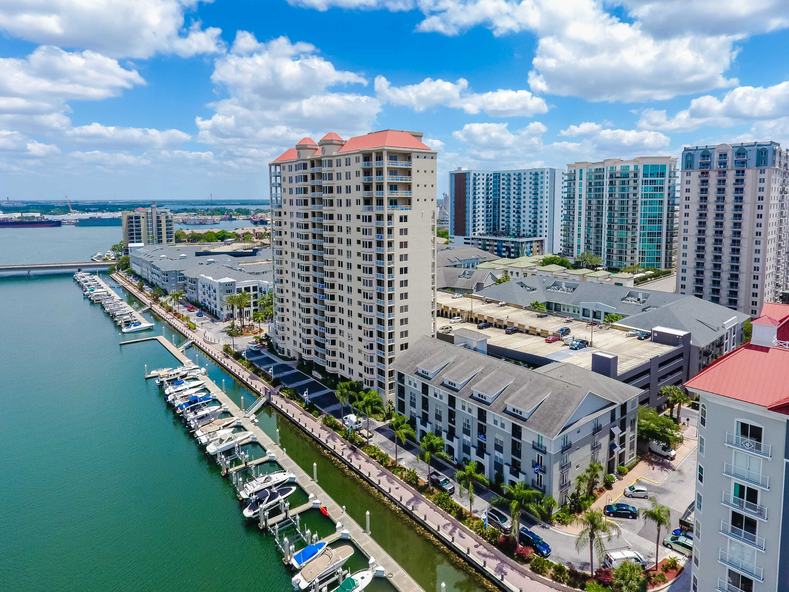 The Plaza Harbour Island - Apartments in Tampa, FL