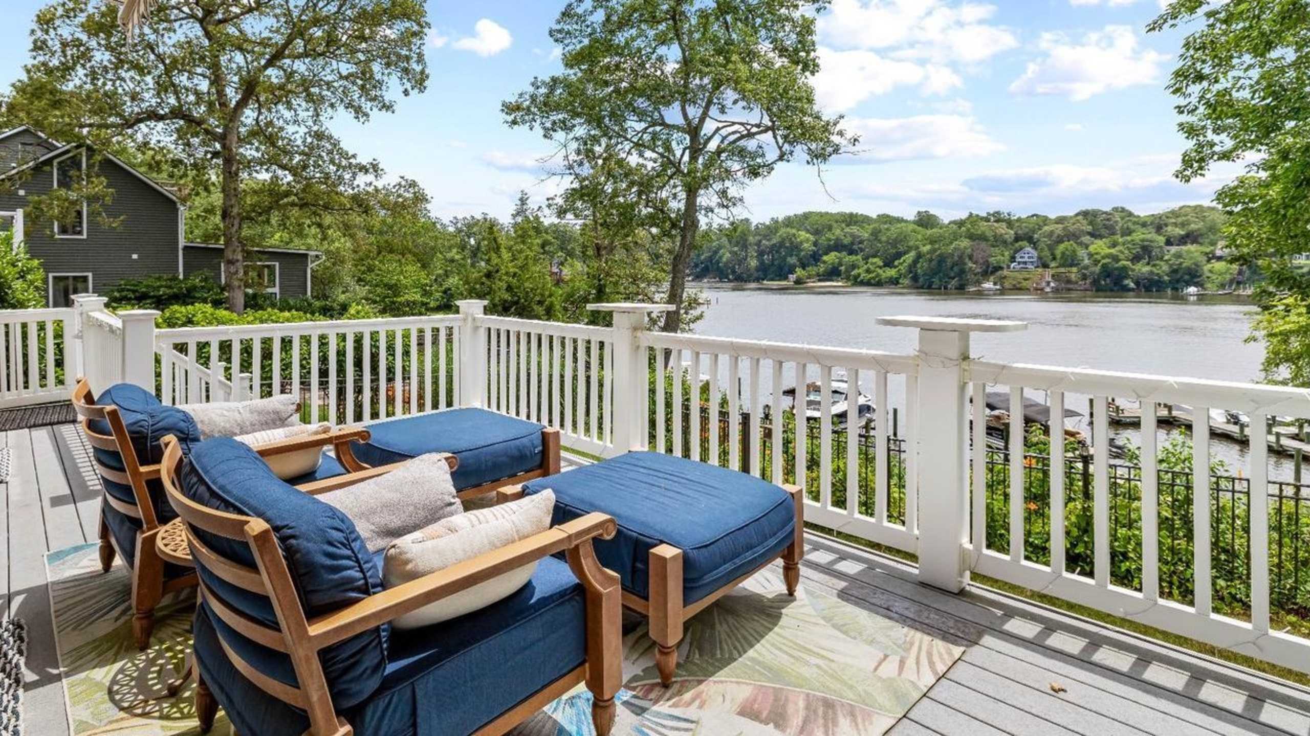 639 Honeysuckle Lane - Under Contract