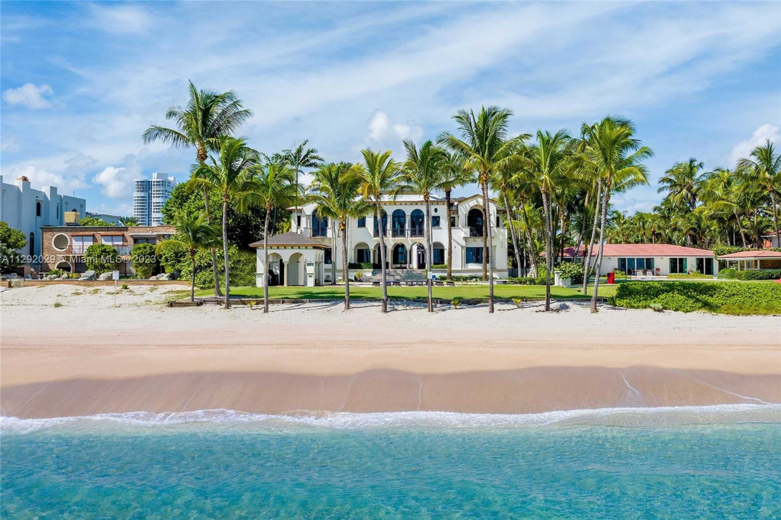 Golden Beach. All homes for sale.