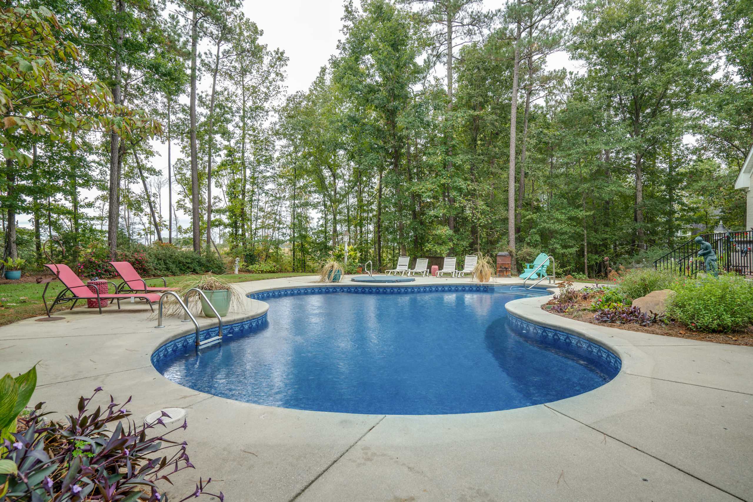 A Relaxing Getaway in Your Backyard