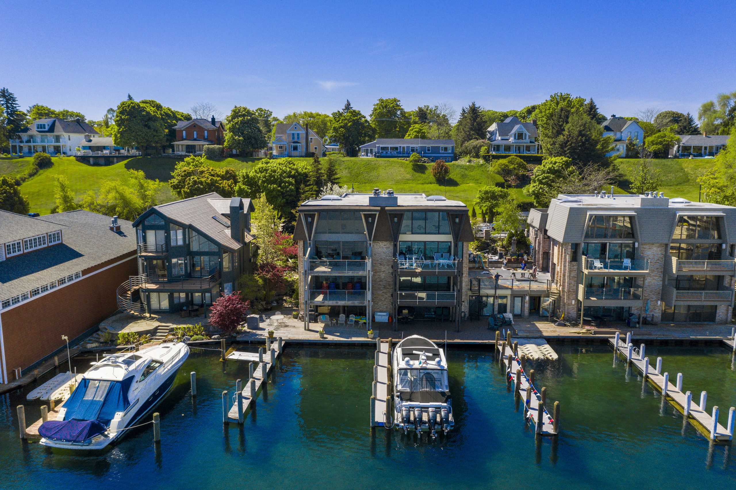 Round Lake Charlevoix Real Estate