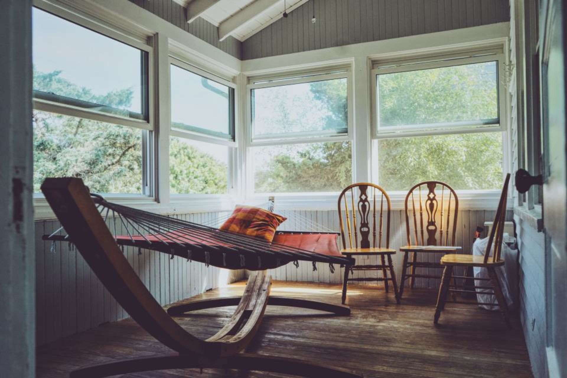 How many homes should I see before making an offer?