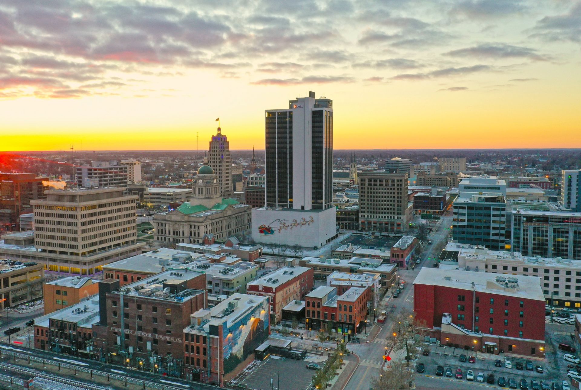 Exploring Fort Wayne’s Best Holiday Events &amp; Activities: A Guide for New Residents