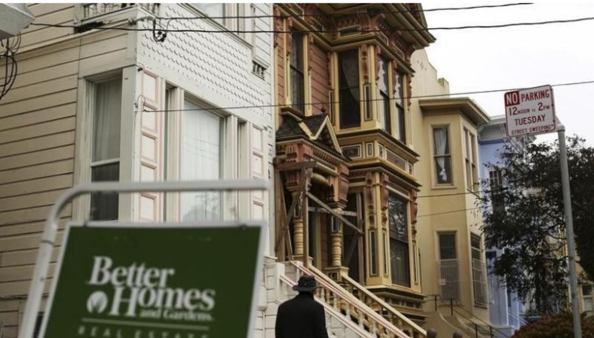 U.S. home prices rise slightly less than forecast