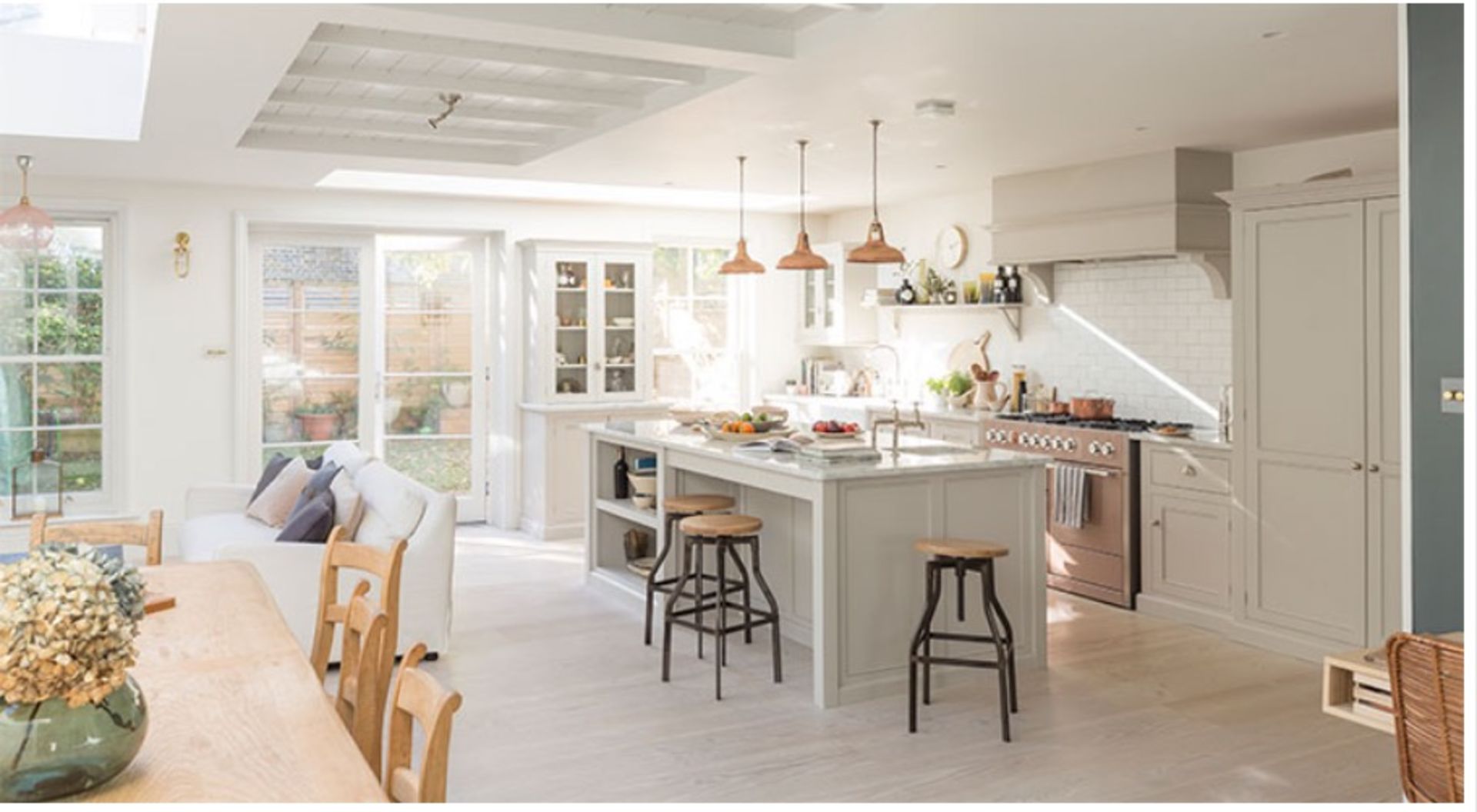 Thinking of Upgrading Your Current Home? Now’s the Time to Move-Up!
