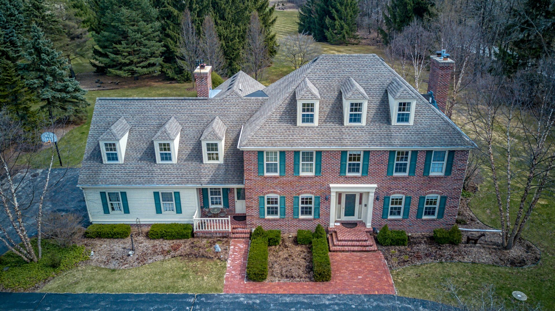 6642 N Wildwood Point RD Hartland, Wisconsin 53029-9411