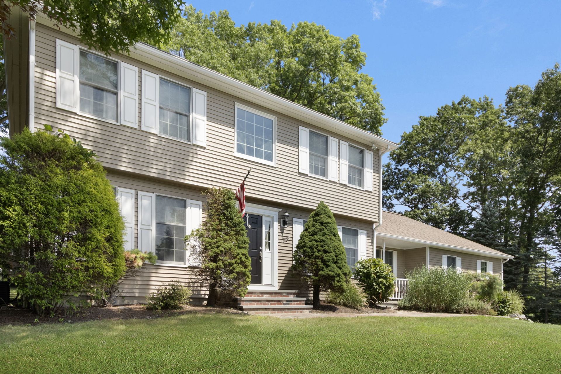 SOLD 25 FACTORY POND CIRCLE, SMITHFIELD, RI 02828 $889,900