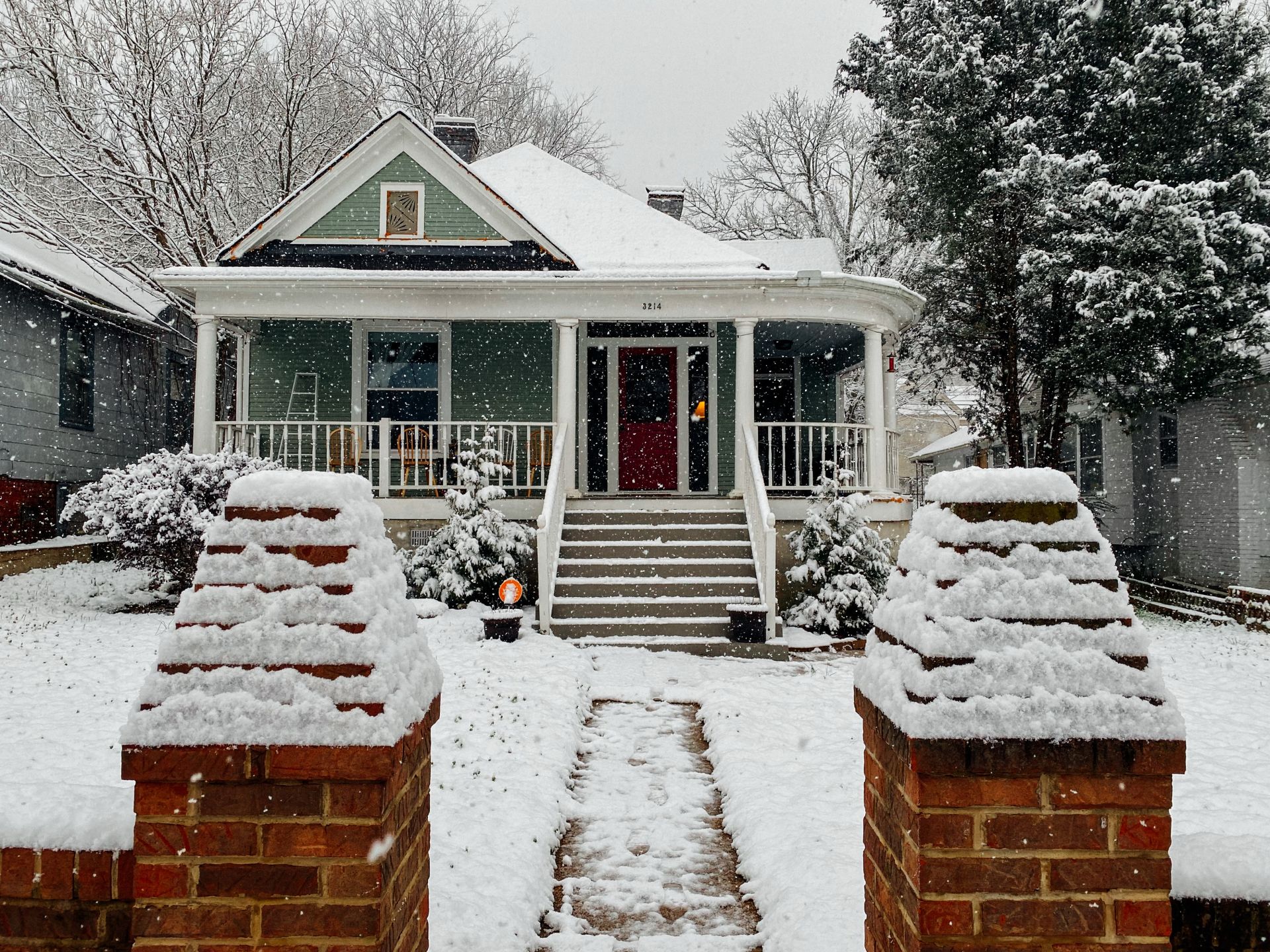 Why the Holidays Are a Good Time to Sell a House