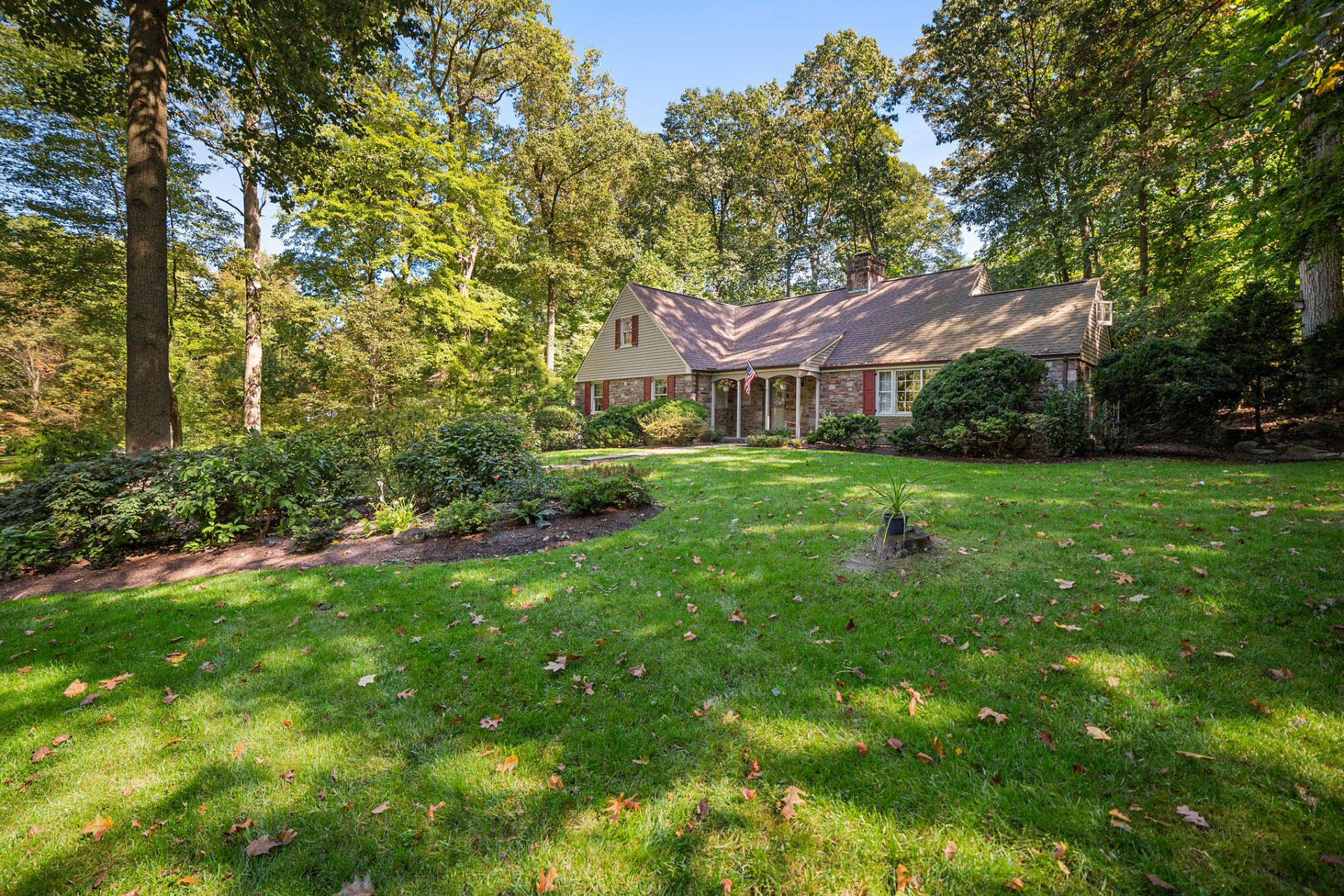 312 WOODS ROAD GLENSIDE