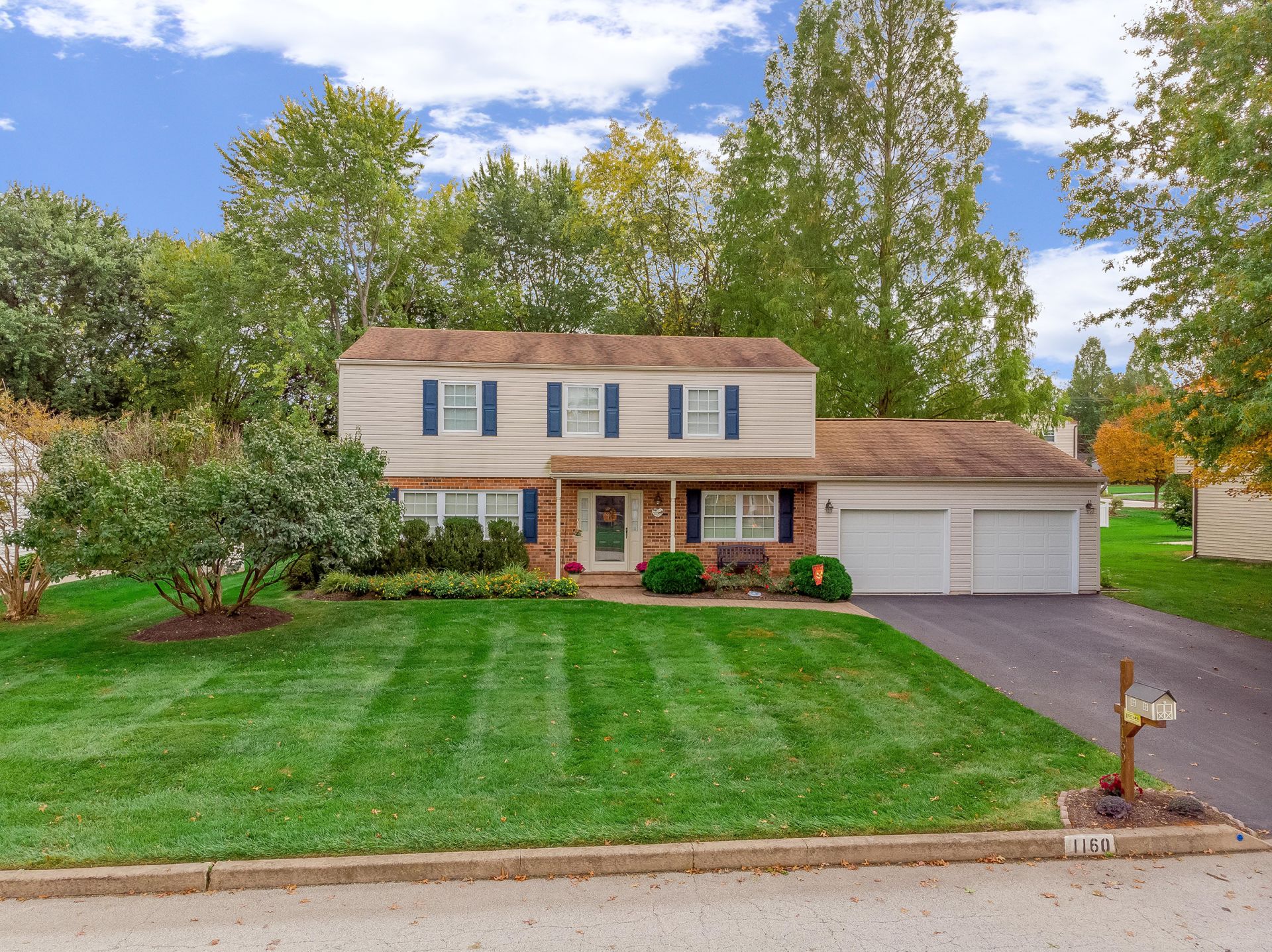 1160 SILO CIRCLE BLUE BELL