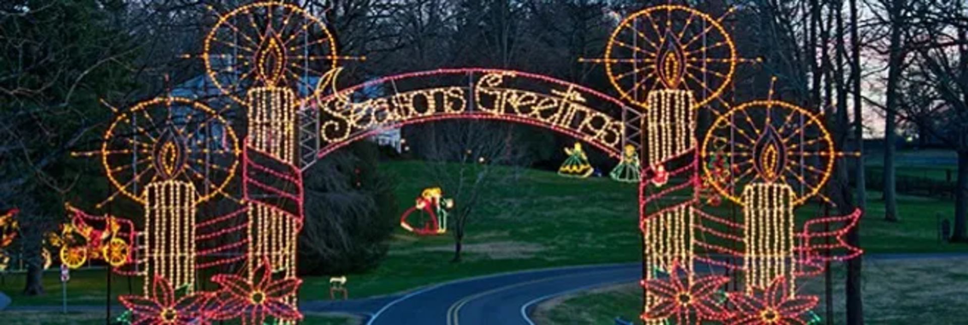 5 Great Places for Holiday Lights Viewing near Greensboro!