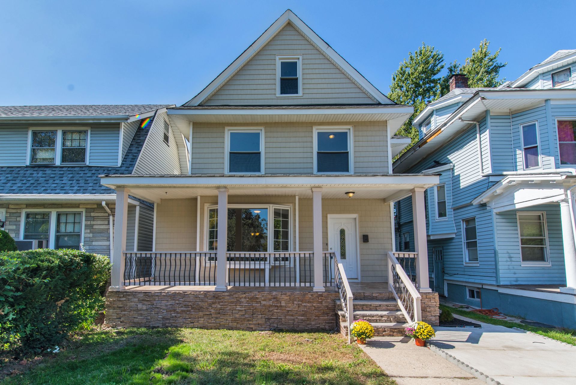 5 Bedroom Updated Side Hall Colonial for Sale in Bloomfield, NJ