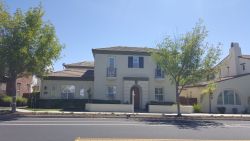 Cute Single story updated townhome at Park Villas Pleasanton