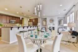 Cute Single story updated townhome at Park Villas Pleasanton